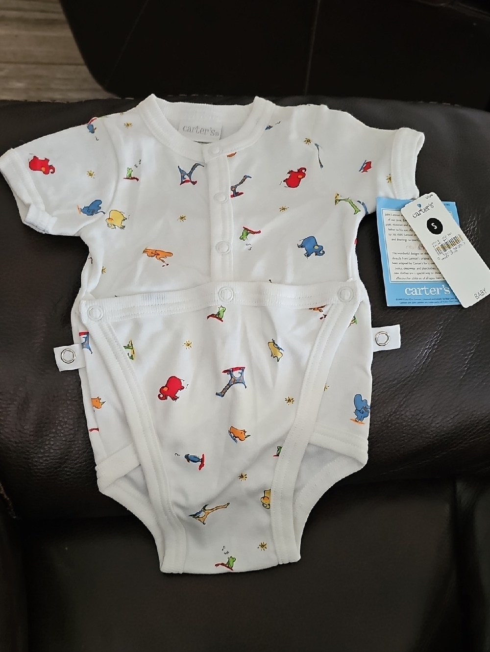 Y2k Vintage Carter's White Short-Sleeve One-Piece with Multicolor Animal Motif